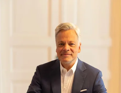 Former Commerzbank CEO Manfred Knof is now active in the crypto industry. Former Commerzbank CEO Manfred Knof is now active in the crypto industry.