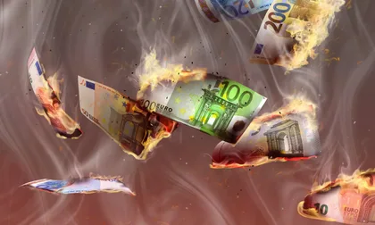 In the first quarter, large corporations with a combined revenue of 43 billion euros filed for insolvency worldwide. In the first quarter, large corporations with a combined revenue of 43 billion euros filed for insolvency worldwide.